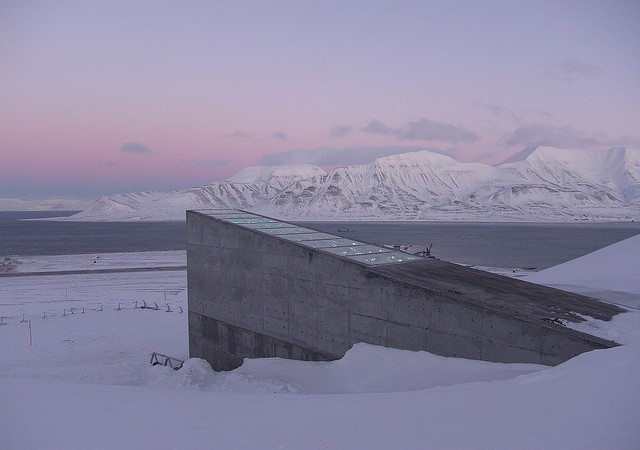 Svalbard Globale frøhvelv/Svalbard Global Seed Vault by Landbruks- og matdepartementet su Flickr