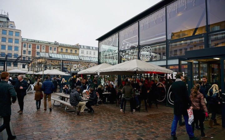 Il mercato di Torvehallerne KBH, Copenaghen [Foto di Misa Urbano]